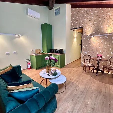 Da Pardis Via Broseta Гостевой дом 3*