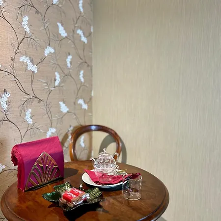 Da Pardis Via Broseta Guest house 3*