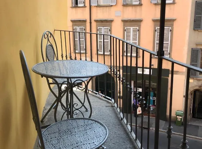 Da Pardis Via Broseta Гостьовий будинок 3*