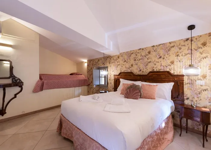 Da Pardis Via Broseta Guest house 3*