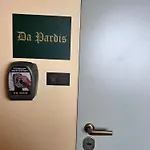 게스트하우스 Da Pardis Via Broseta 3*