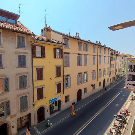 Πανσιόν Da Pardis Via Broseta 3*