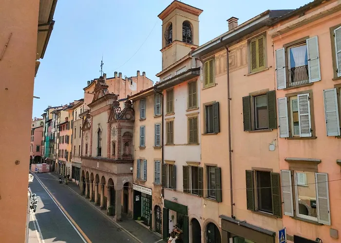 Da Pardis Via Broseta Πανσιόν 3*