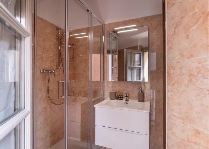 Da Pardis Via Broseta Πανσιόν